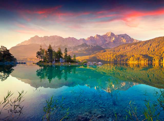 Natur Highlight An Der Zugspitze Der Eibsee - 